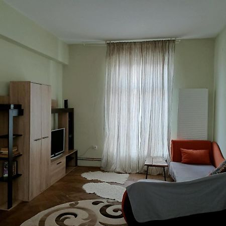 Lovely Apartament In Bucharest, Baba Novac Area Exterior foto